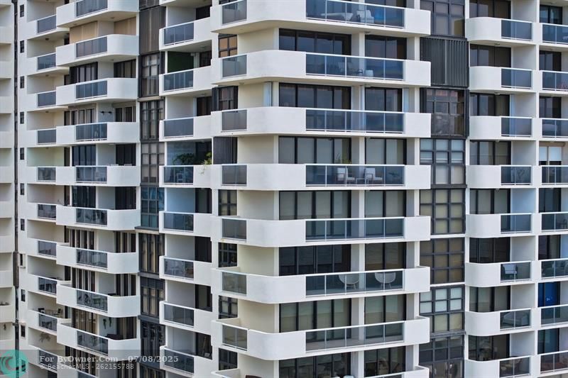 5757 Collins Ave #1805, Miami Beach, Florida image 37