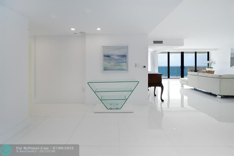 5757 Collins Ave #1805, Miami Beach, Florida image 6