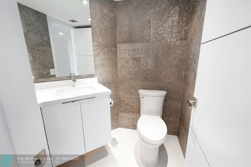 5757 Collins Ave #1805, Miami Beach, Florida image 7