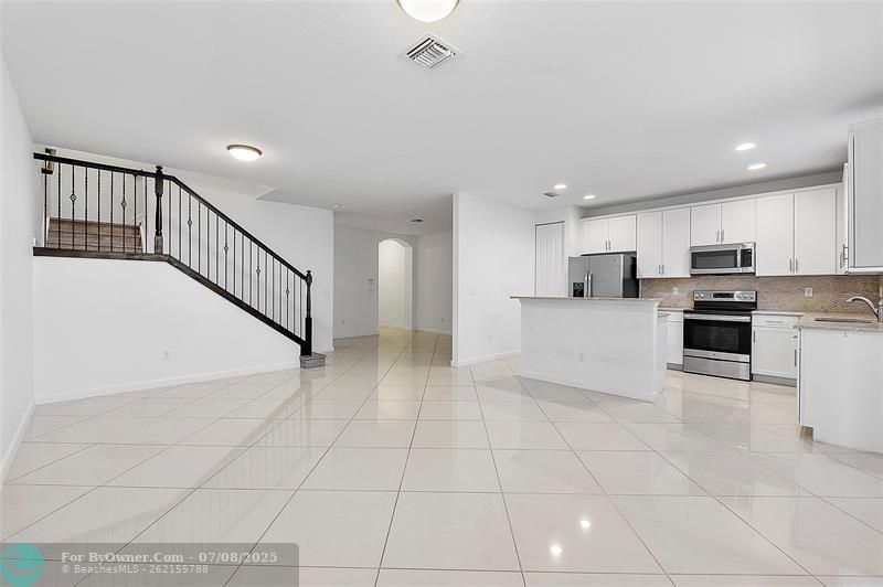 9572 Town Parc Circle North, Parkland, Florida image 13