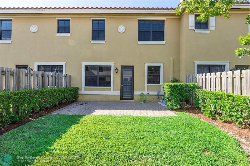 9572 Town Parc Circle North, Parkland, Florida image 37