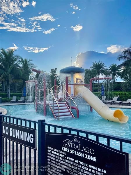 9572 Town Parc Circle North, Parkland, Florida image 45