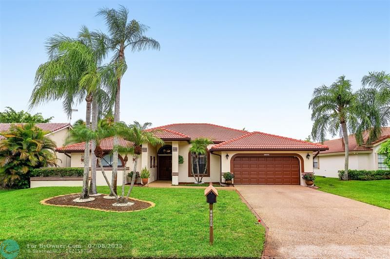 West Glen\'s premiere residence!