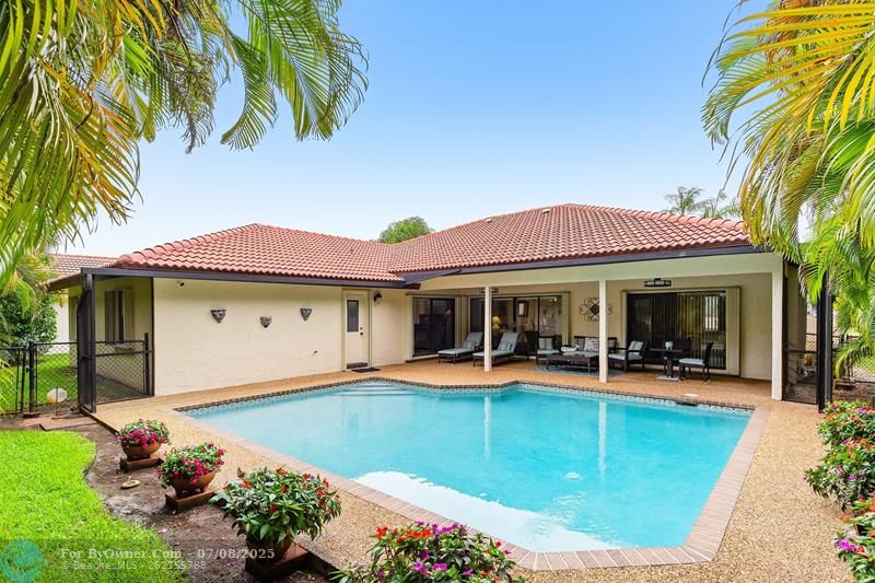 Your tropical oasis!