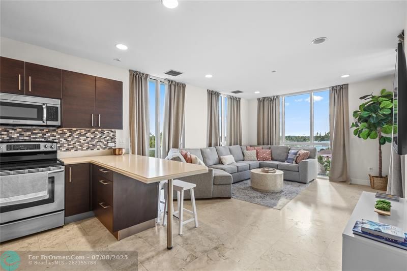 120 SE 19th Ave #404, Deerfield Beach, Florida image 5