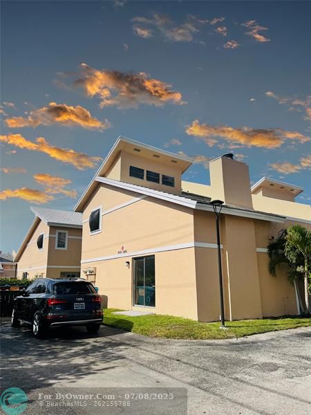 3947 Coral Springs Dr #22, Coral Springs, Florida image 1