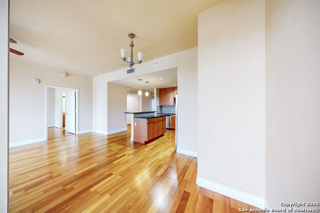 215 Center St #1104, San Antonio, Texas image 29