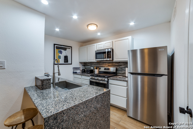 7322 Oak Manor Dr #26, San Antonio, Texas image 10