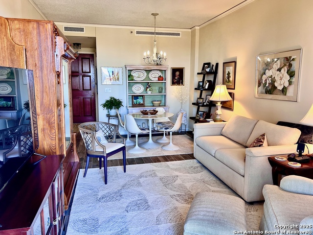 1 Towers Park Ln #1604, San Antonio, Texas image 4