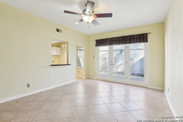 7123 Thrush View #29, San Antonio, Texas image 22