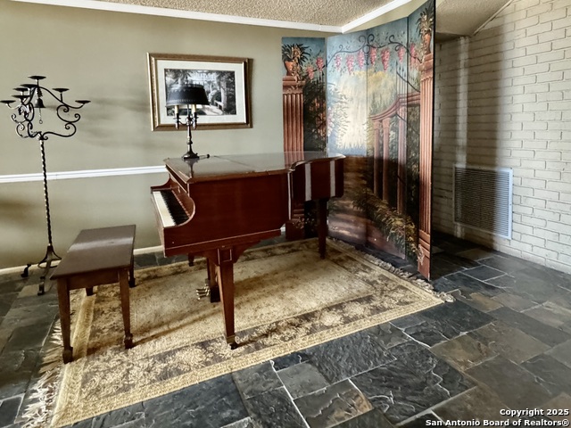 2420 Mccullough #222, San Antonio, Texas image 16