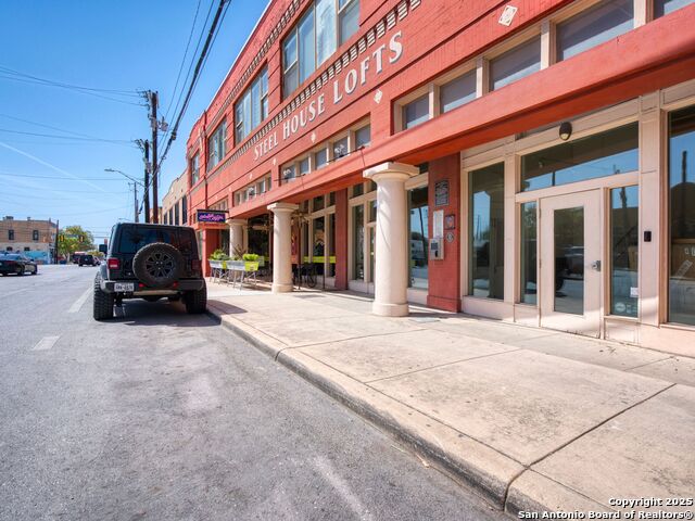 1401 S Flores Street #111, San Antonio, Texas image 3