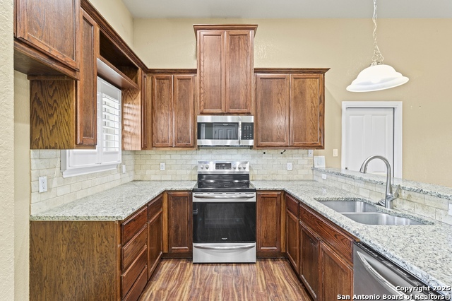 118 Navarro Crossing #1B, Seguin, Texas image 6