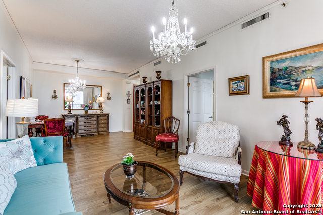 1 Towers Park Ln #907, San Antonio, Texas image 13