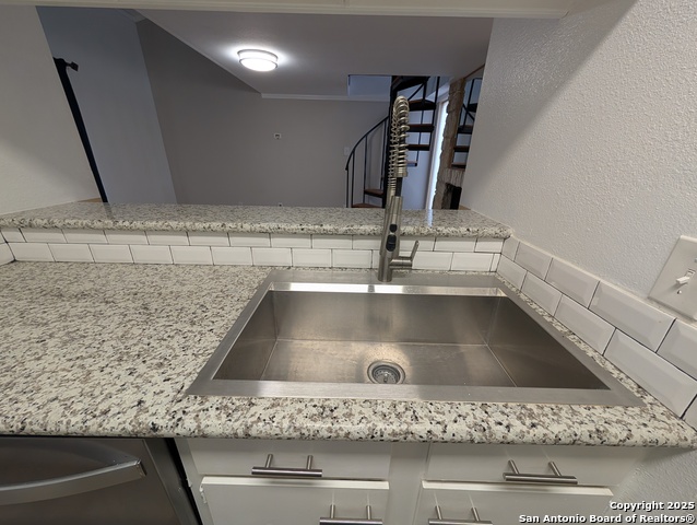 3843 Barrington #204-A, San Antonio, Texas image 11