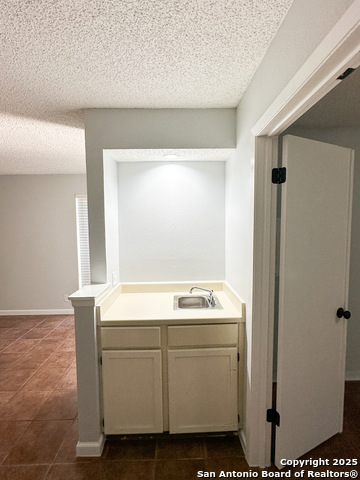 11311 Sir Winston #607, San Antonio, Texas image 4