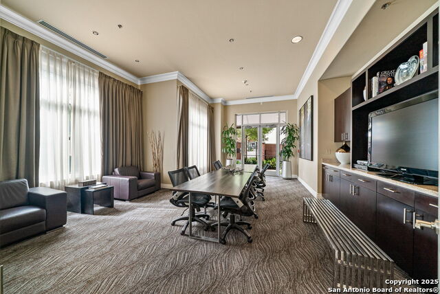 215 Center #APT 3, San Antonio, Texas image 32