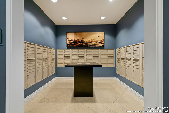 215 Center #APT 3, San Antonio, Texas image 35
