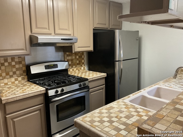 7322 Oak Manor #36, San Antonio, Texas image 8