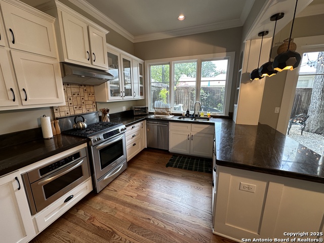 137 Katherine Ct # B, Alamo Heights, Texas image 11