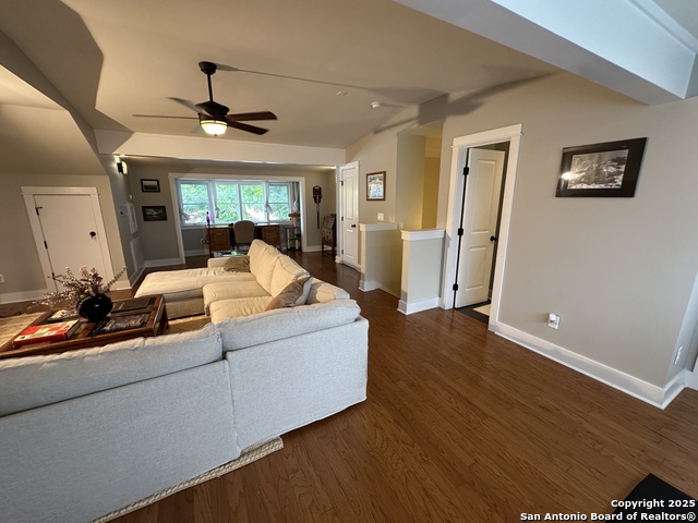 137 Katherine Ct # B, Alamo Heights, Texas image 29