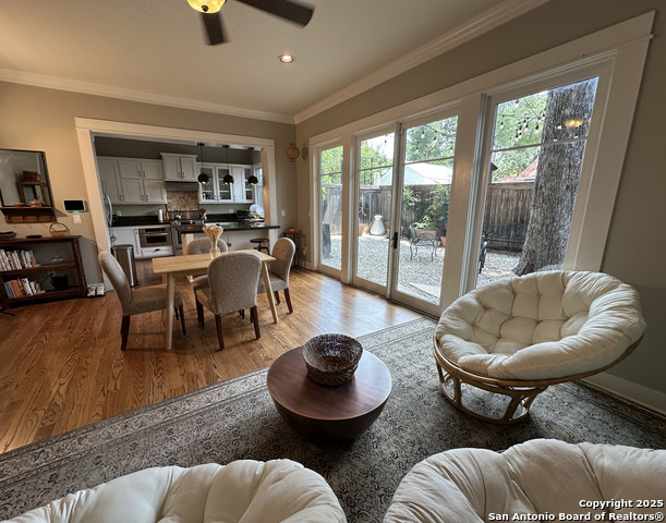 137 Katherine Ct # B, Alamo Heights, Texas image 3