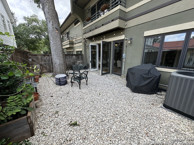 137 Katherine Ct # B, Alamo Heights, Texas image 34