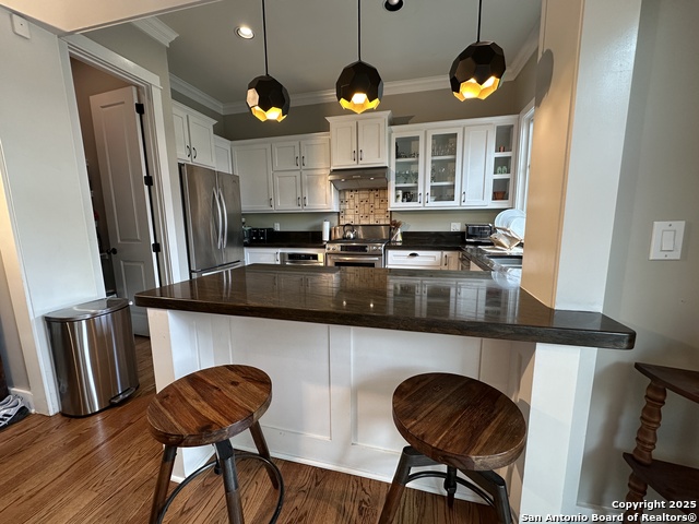 137 Katherine Ct # B, Alamo Heights, Texas image 9