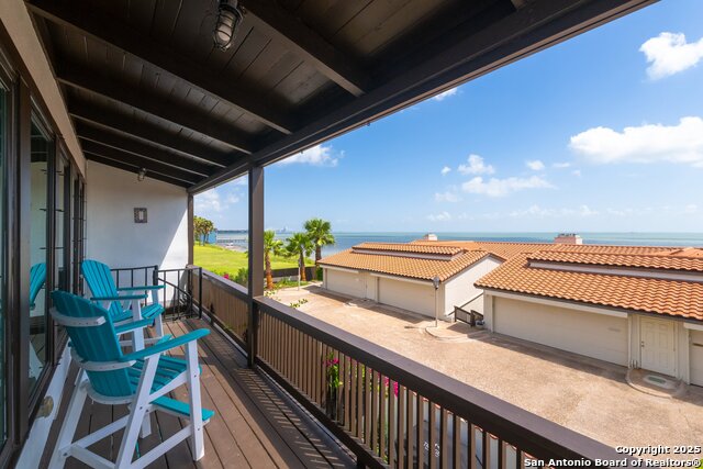 4270 Ocean Drive #11, Corpus Christi, Texas image 11