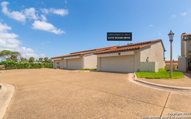 4270 Ocean Drive #11, Corpus Christi, Texas image 29