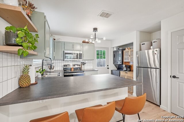 121 S Plant Ave #APT 4, Boerne, Texas image 10