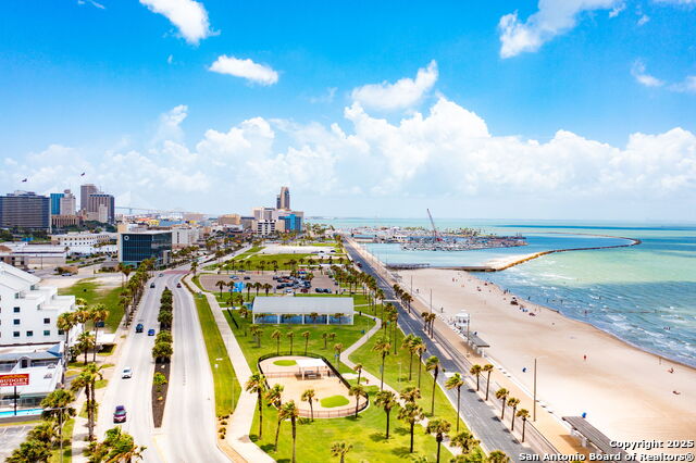 823 Water #5D, Corpus Christi, Texas image 34