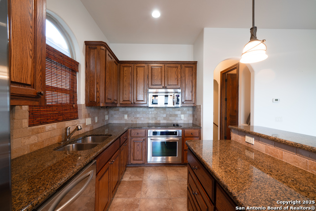 17545 E Reed Parks Rd #2, Jonestown, Texas image 14