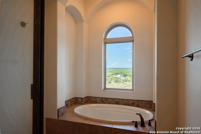 17545 E Reed Parks Rd #2, Jonestown, Texas image 24
