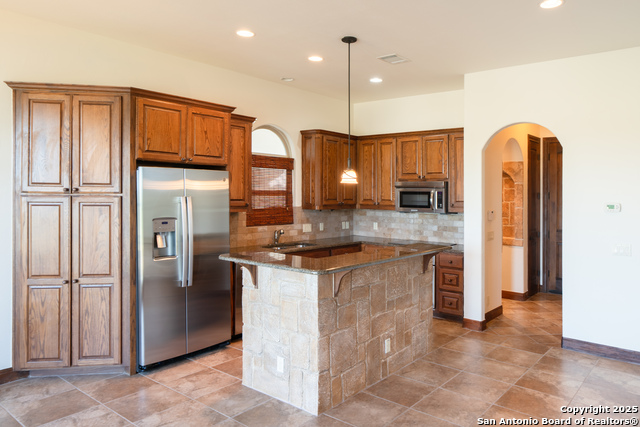 17545 E Reed Parks Rd #2, Jonestown, Texas image 9