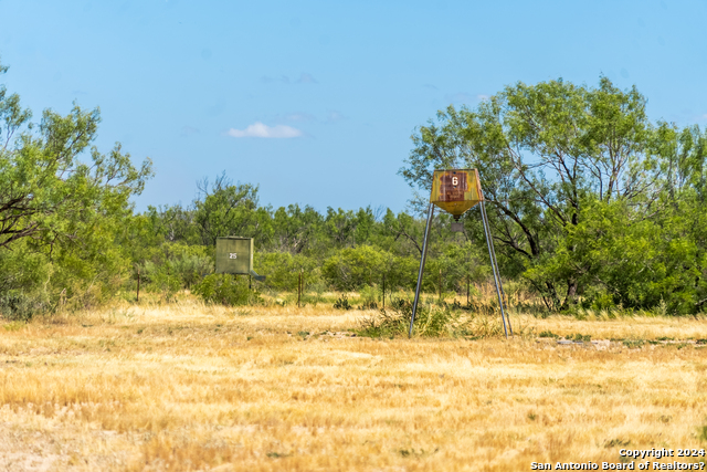 1 Fm 1025, Crystal City, Texas image 15