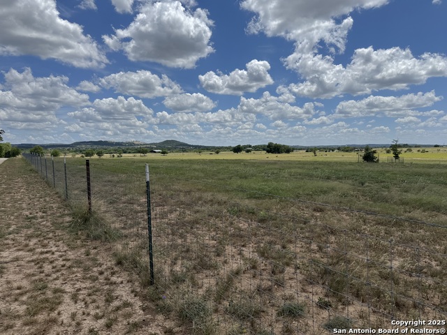 140 Bryce Ln. N., Comfort, Texas image 12