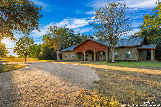 322 County Road 180a, Hallettsville, Texas image 8