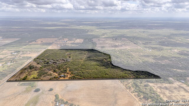 1815 County Road 328, Jourdanton, Texas image 36