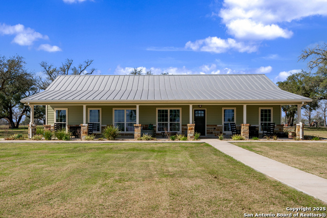 3454 County Road 292, Gonzales, Texas image 1