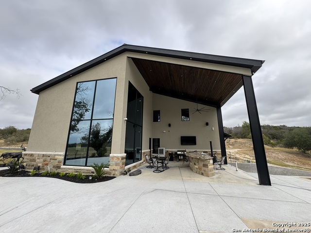 1275 Cypress Creek, Kerrville, Texas image 2