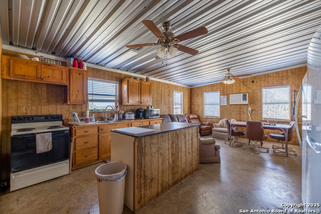 4632 Onion Creek Road, Mason, Texas image 24