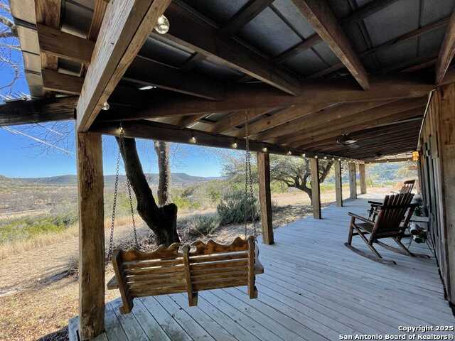 443 Moseley, Medina, Texas image 1
