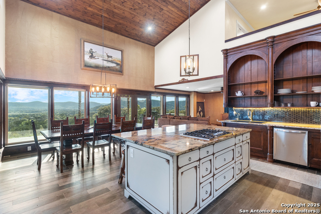 288 Rocky Creek, Medina, Texas image 19
