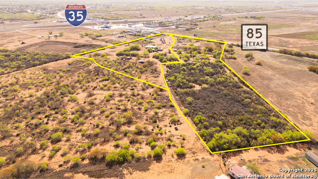 1160 Hwy 85 W, Dilley, Texas image 42