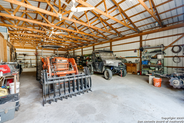 1657 County Road 434, Stockdale, Texas image 39