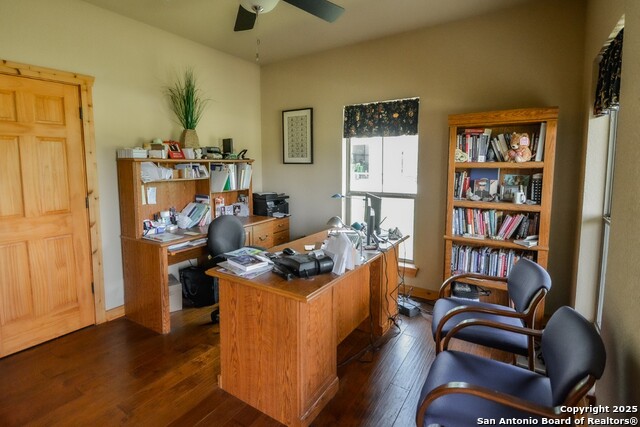 2657 West Sabinal Road, Utopia, Texas image 7