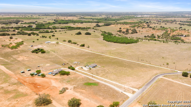 517 County Road 314, Floresville, Texas image 46