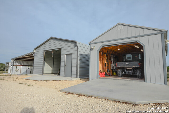 7484 Sutton County Road 314, Sonora, Texas image 32