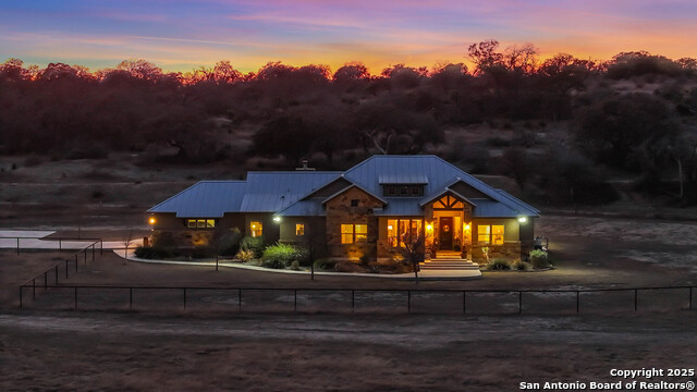 3065 Cypress Creek Rd, Comfort, Texas image 2